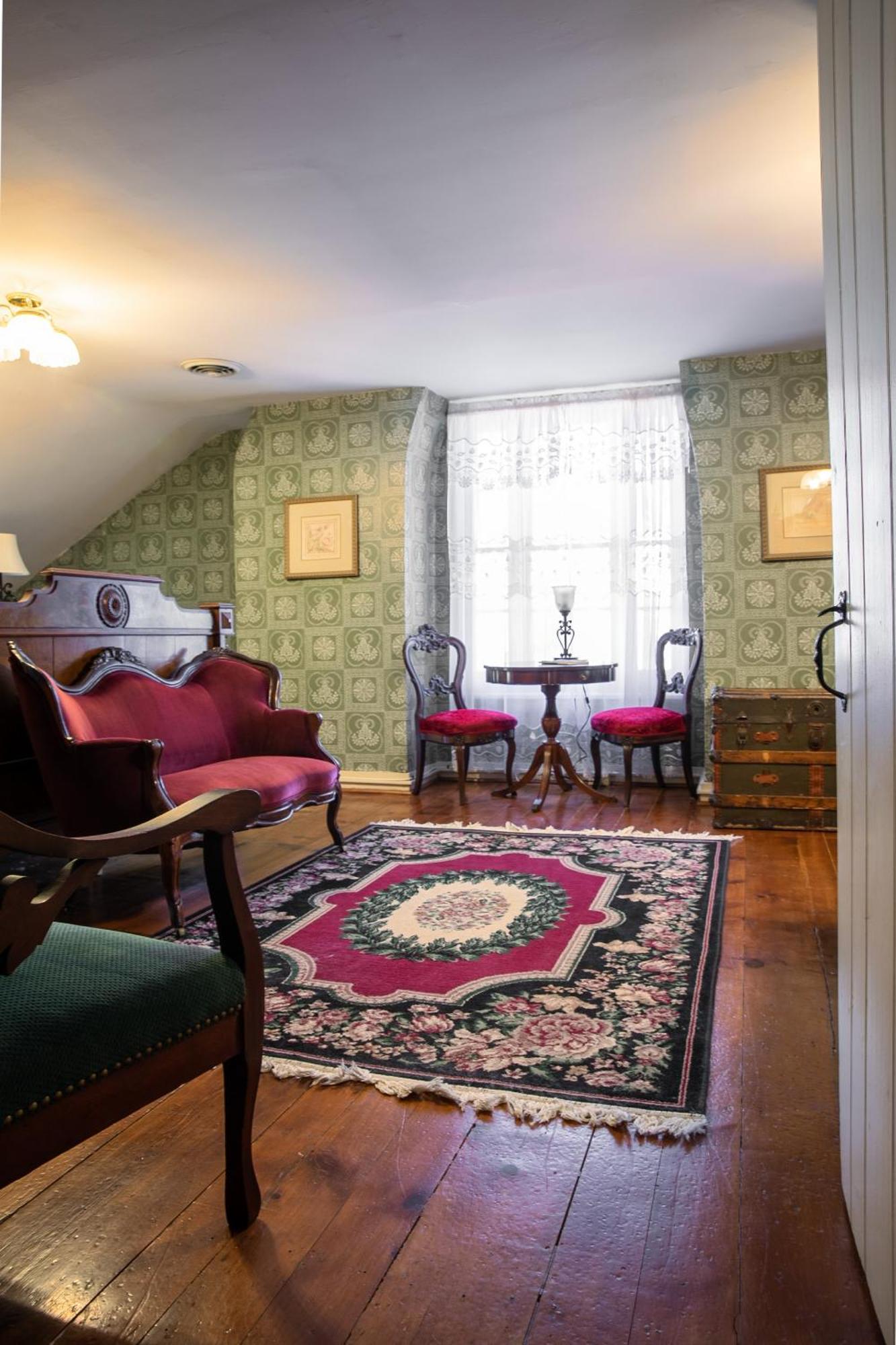 The Emig Mansion Bed & Breakfast Йорк Стая снимка